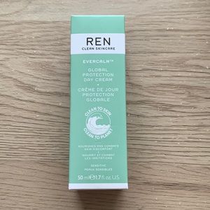 REN Clean Skincare Evercalm Global Protection Daycream